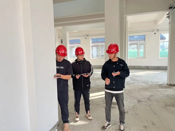 曹事情照2.jpg 曹事情照2.jpg